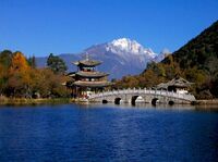 Lijiang, "Teich des Schwarzen Drachen"Jadedrachen-Gebirge