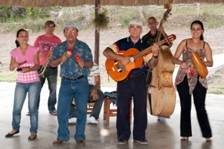 Musizierende Salsaband Musiker, Salsa, Band, Musik, Kuba mit Kindern, kuba urlaub