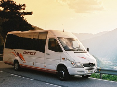 Transport, Reisebus
