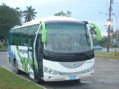Entspannt von A nach B im Djoser Bus