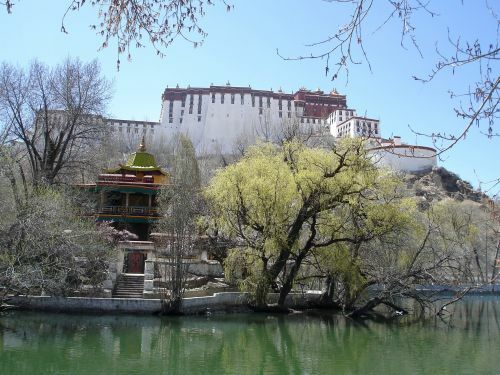 Der Potala-Palast in Lhasa Potala-Palast, See, Palast, Rundreise Tibet, China Tibet Rundreise