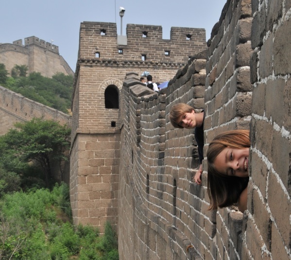 Wir erkunden einen Teil der Chinesischen Mauer. Peking, Chinesische Mauer