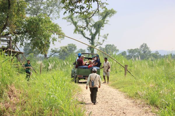 Chitwan Nationalpark, Landschaft, Abeiter, Nepal, Reise Nepal