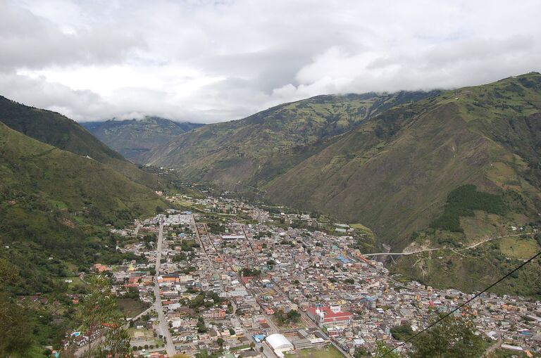Baños Rundreise Ecuador, Ecuador Rundreise, Stadt, Natur, Tal