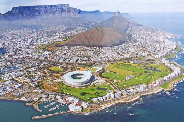 Blick auf Kapstadt und den Tafelberg im Hintergrund. Südarfika, Family, Kapstadt, Tafelberg