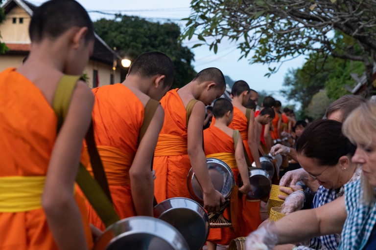 Mönche in Laos LAos, Mönche, Rundreise Vietnam, Rundreise Laos, Rundreise Kambodscha