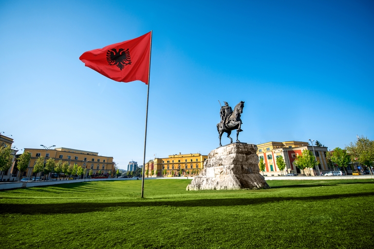 Der Skanderbeg-Platz Skanderbeg-Platz, Albanien, Tirana, albanien rundreise