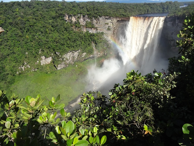Blick auf den Kaieteur-Wasserfall